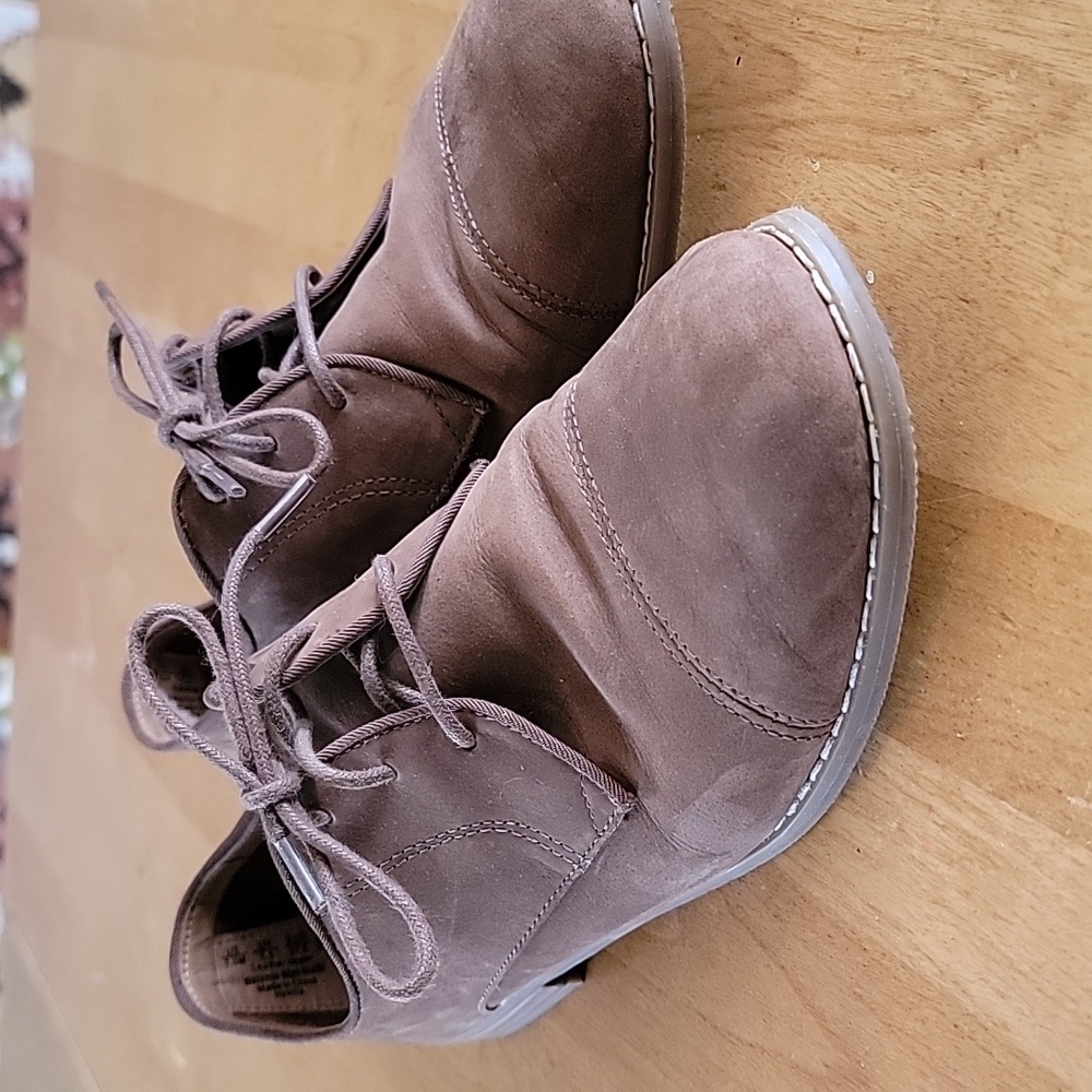 Franco Sarto suede leather oxfords